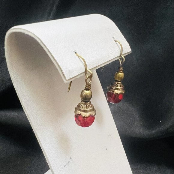 RED CRYSTAL BRONZE METAL HOOK EARRINGS - Picture 3 of 4